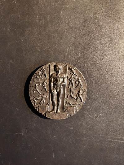 老王徽章第167期 - 法国体育协会镀银大铜章     直径50mm.   重量60.8g