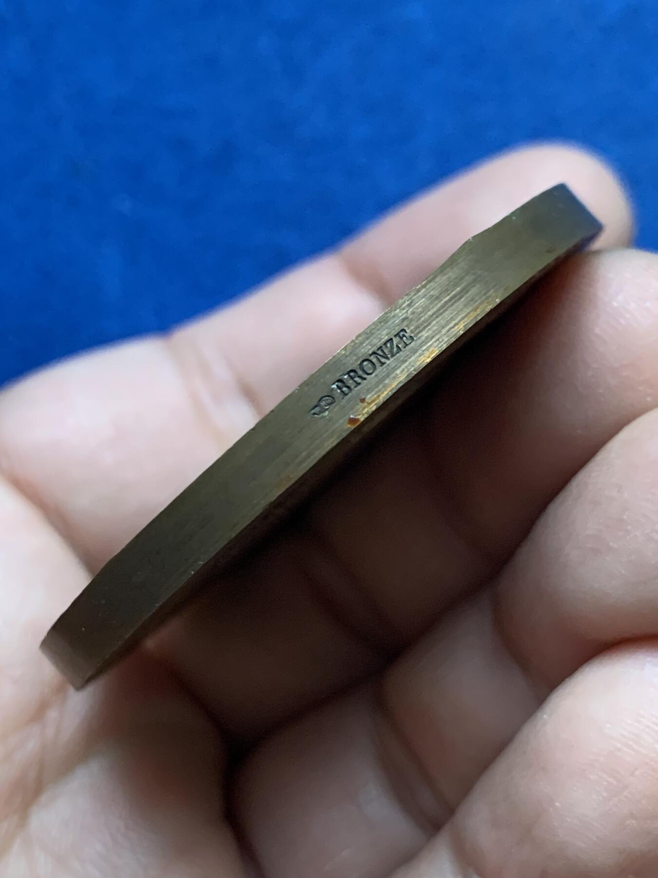 《竞宝斋》第444场 周日，周一，2场连拍 （全场包邮） 法国公共教育纪念章 67.1克 49.7mm 丰饶角铜标