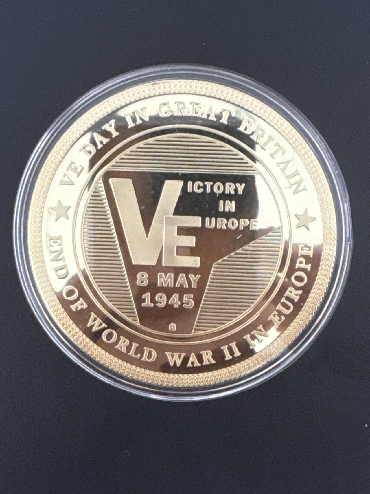 ❤️【币观天下】❤️ 第333期钱币拍卖- 2025.12.5周五晚上6点半场-长期征集拍品 英国二战胜利75周年丘吉尔首相大型镀金彩色精制纪念章70MM120克