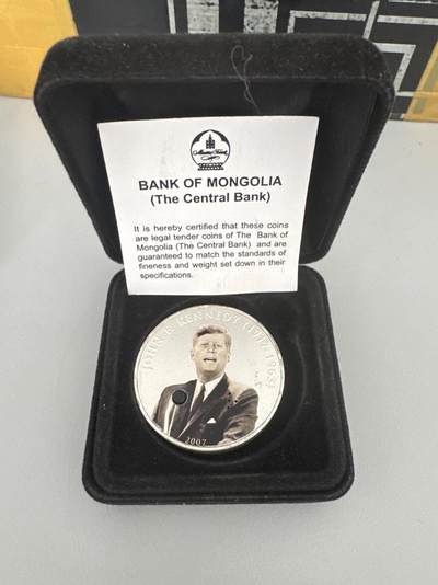 ❤️【币观天下】❤️ 第333期钱币拍卖- 2025.12.5周五晚上6点半场-长期征集拍品 - 蒙古国2007年里根总统讲话银币（没电了盒证齐全）