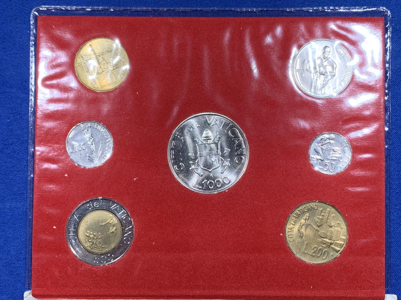 《竞宝斋》第444场 周日，周一，2场连拍 （全场包邮） 梵蒂冈1991年7枚套币，含1000里拉银币。