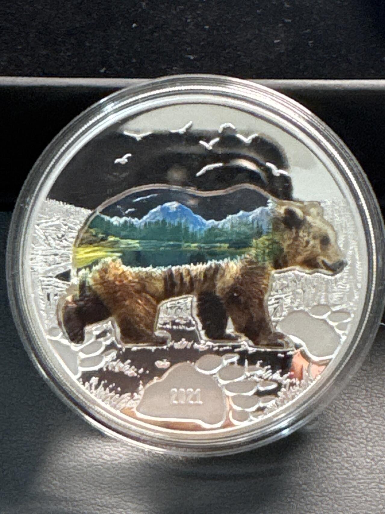 ❤️【币观天下】❤️ 第333期钱币拍卖- 2025.12.5周五晚上6点半场-长期征集拍品 蒙古2021年走进荒野系列第1枚棕熊2盎司彩色高浮雕纪念银币发行量999枚