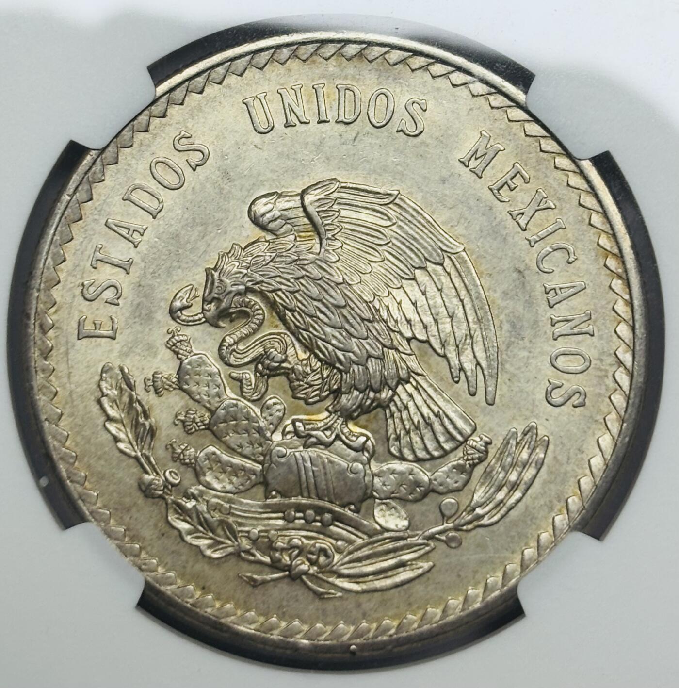 文馨钱币收藏第 283 场，【大雪鉴珍，寒英缀金】金银纪念币精品场，诚邀您的参与【长期接代拍品】 1948 年墨西哥印第安人酋长 5 比索大银币 NGC 评级 NGC 评级 UNC D 人老鹰与蛇生动形象惟妙惟肖