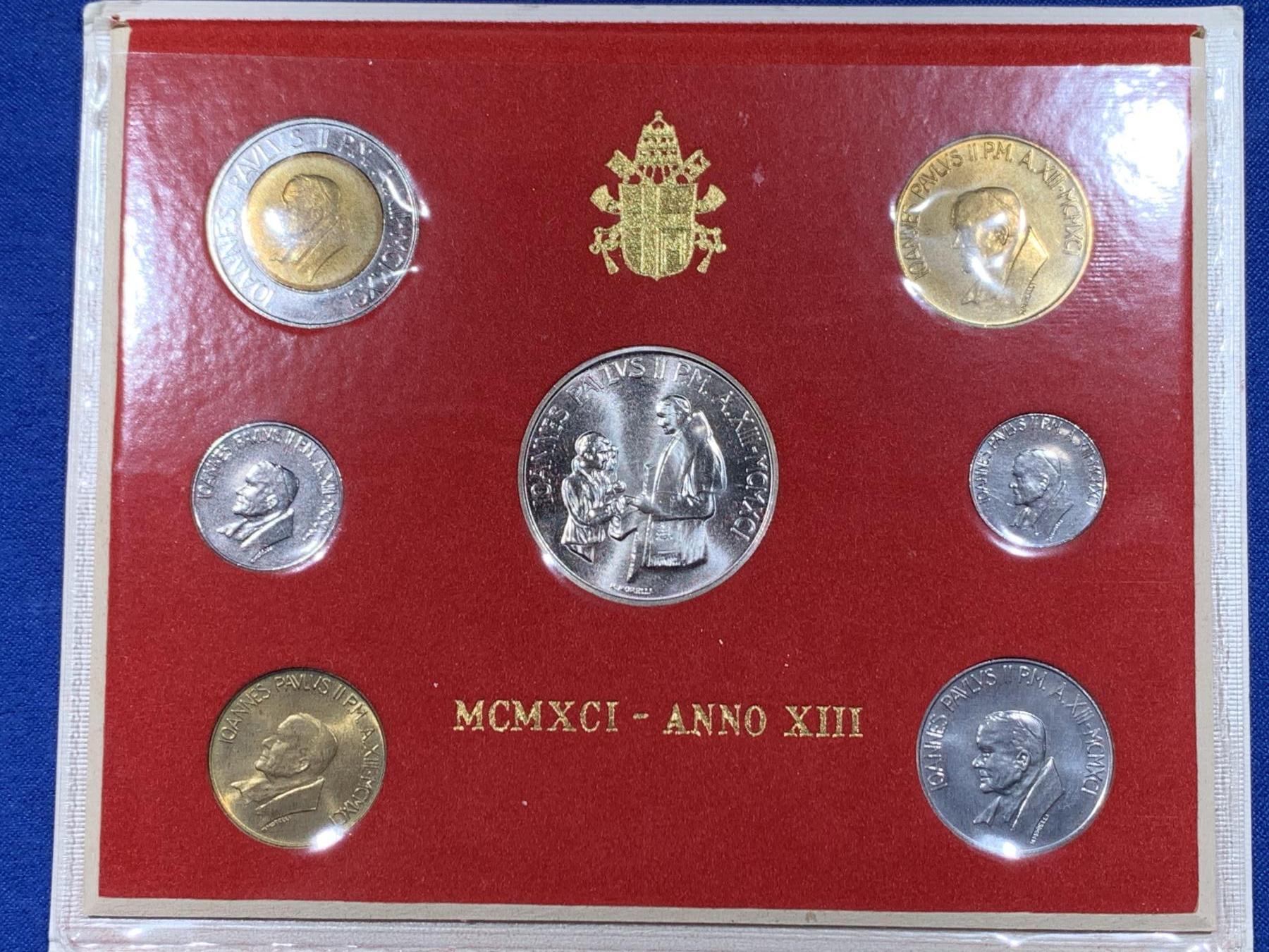 《竞宝斋》第444场 周日，周一，2场连拍 （全场包邮） 梵蒂冈1991年7枚套币，含1000里拉银币。