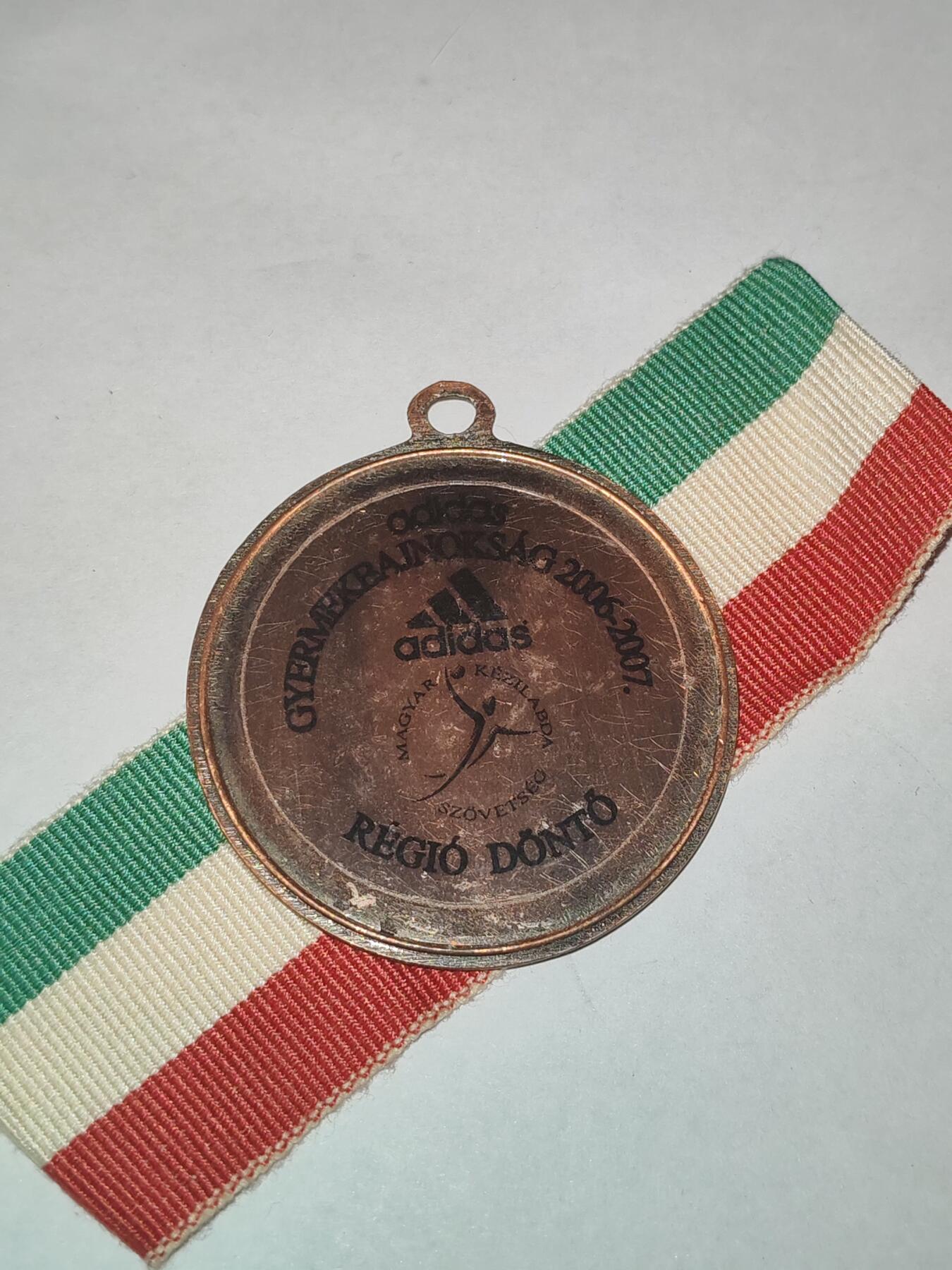 韵星假日拍卖第三十一期 -- Rimey Holidays Auction 31 匈牙利共和国最佳足球青年奖项 Regio Donto原主 Adidas赞助+制作（就是那个运动品牌Adidas）