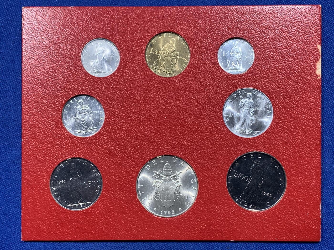 《竞宝斋》第444场 周日，周一，2场连拍 （全场包邮） 梵蒂冈1965年9枚套币，含1000里拉银币。