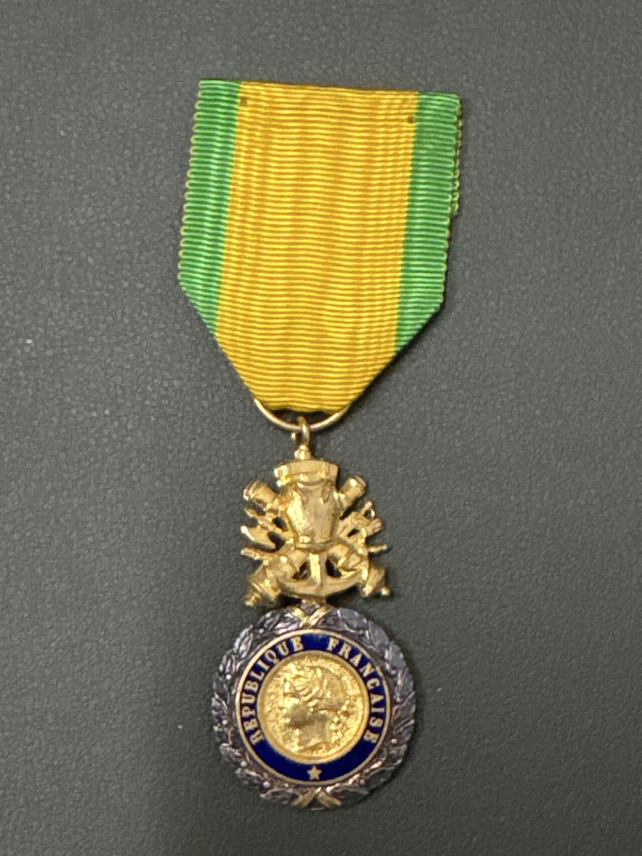 ❤️【币观天下】❤️ 第333期钱币拍卖- 2025.12.5周五晚上6点半场-长期征集拍品 法国银质战功勋章