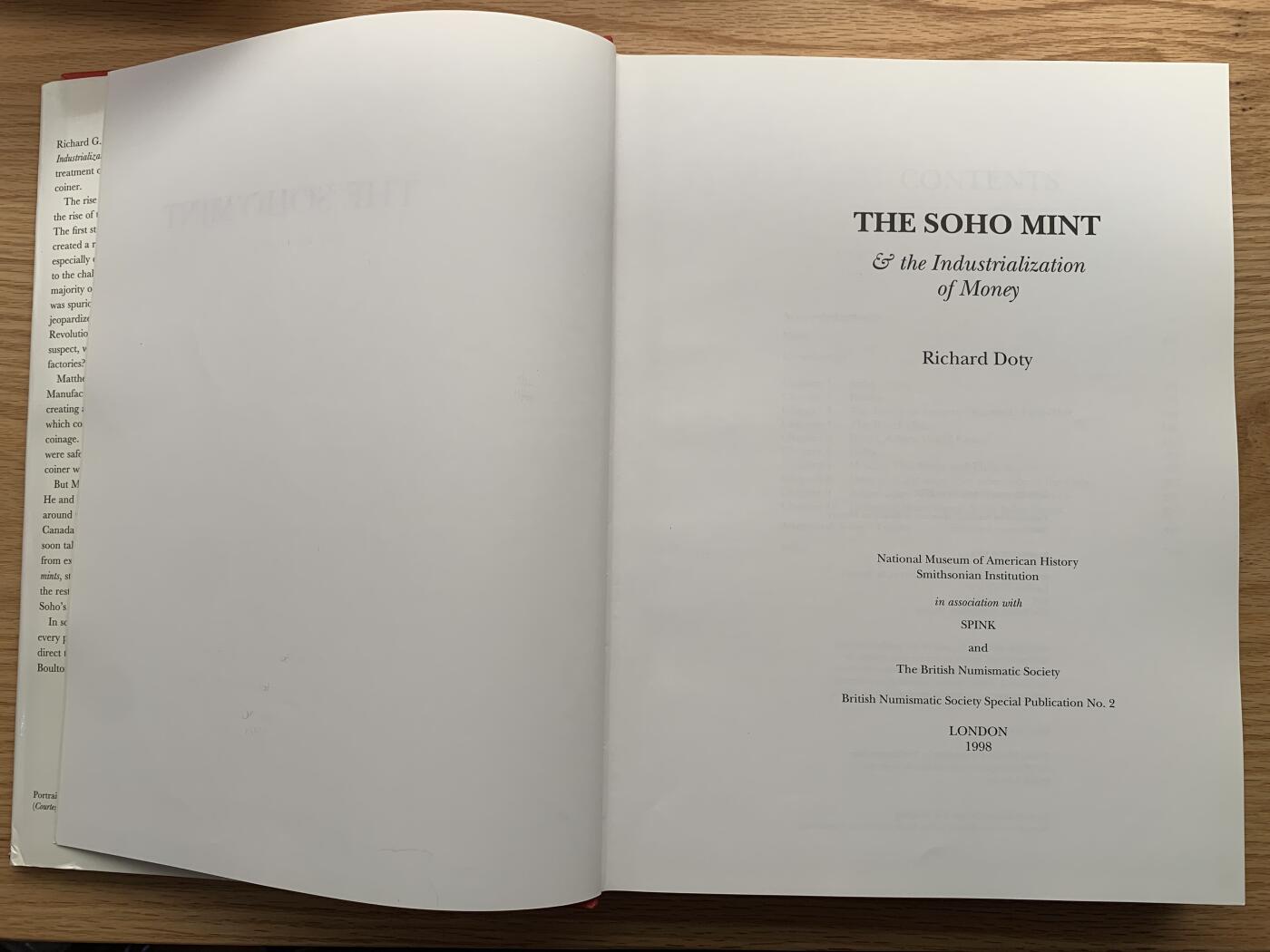 《竞宝斋》第444场 周日，周一，2场连拍 （全场包邮） SOHO造币厂-工业化铸币的起源，大16开精装版。工业革命代表性企业SOHO开创现代化铸币工业故事，资料详实，英系藏家必入。重约1.7公斤。