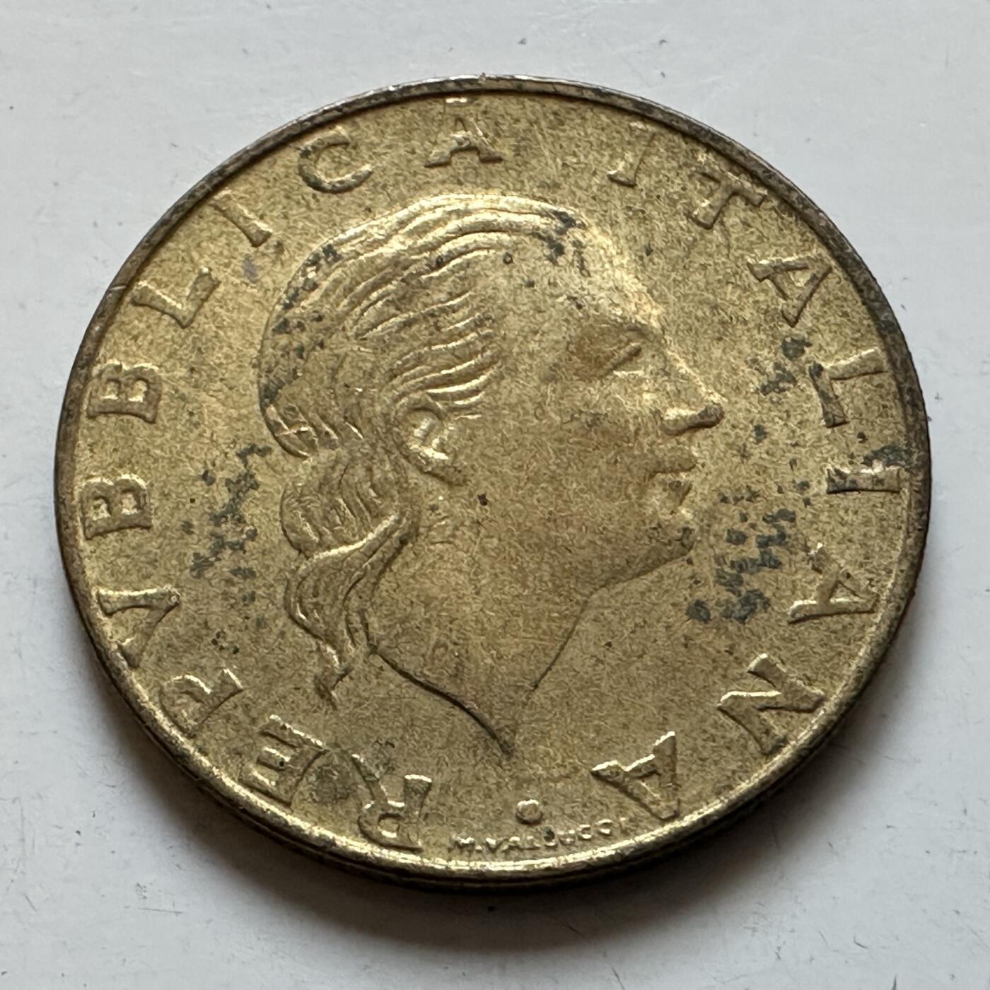 🌹外币初藏🌹🐯2025年第135场  每周二四六晚8️⃣点 接代拍 意大利1993年200里拉纪念币