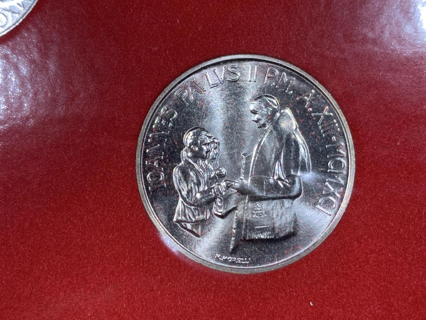 《竞宝斋》第444场 周日，周一，2场连拍 （全场包邮） 梵蒂冈1991年7枚套币，含1000里拉银币。