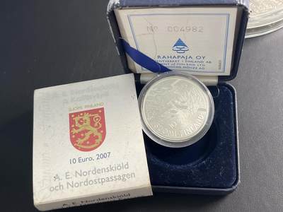 ❤️【币观天下】❤️ 第333期钱币拍卖- 2025.12.5周五晚上6点半场-长期征集拍品 - 原厂盒证芬兰2007年欧洲之星地质学家北极探险家诺登舍尔德精制纪念银币925银25.5克直径38.6毫米