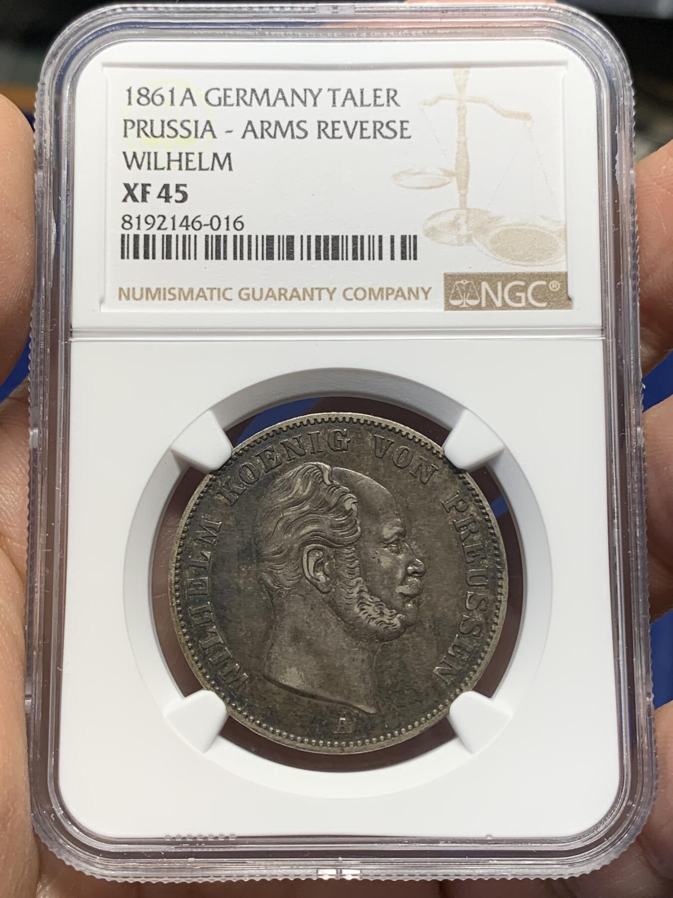 《竞宝斋》第444场 周日，周一，2场连拍 （全场包邮） NGC XF45 德国1861A普鲁士威廉四世1泰勒离冠鹰银币 正面醇黑包浆