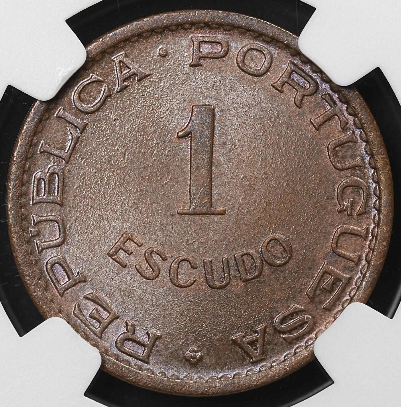 修遠堂世界钱币第九十六期 NGC MS64BN 1956年葡属安哥拉1埃斯库多铜币