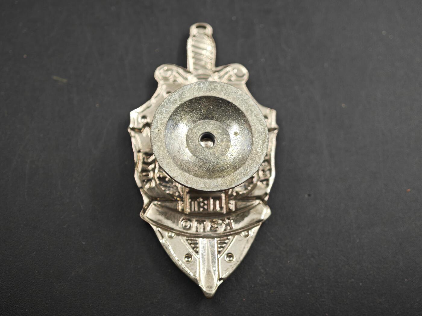 12月1日精品徽章专场 乌克兰 克格勃90周年证章