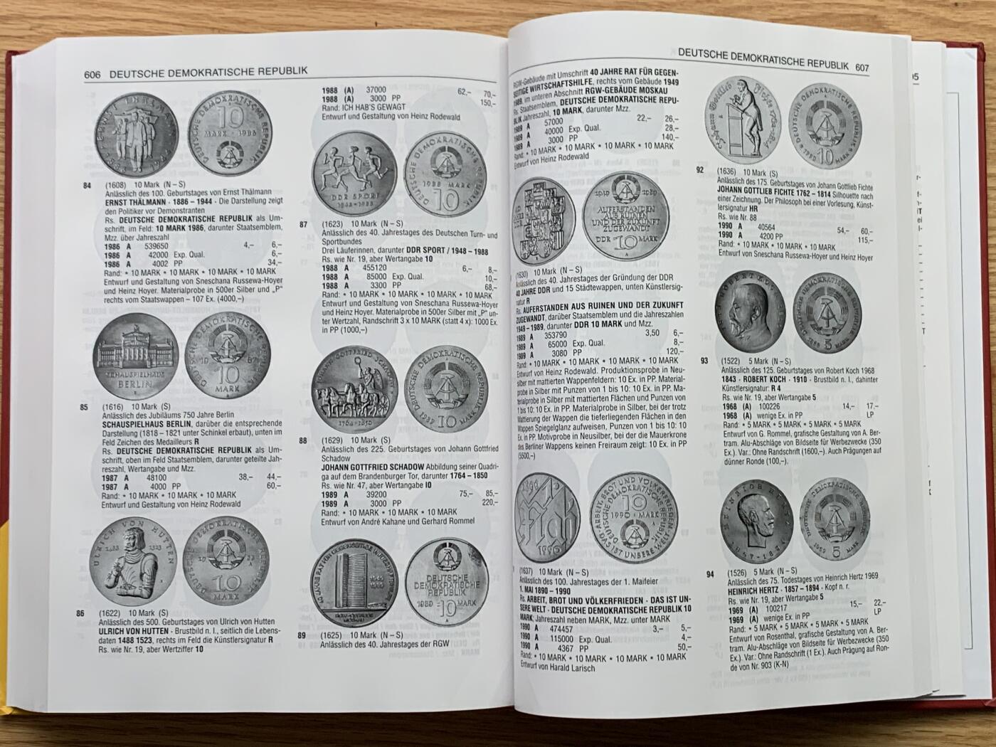 《竞宝斋》第444场 周日，周一，2场连拍 （全场包邮） 德国2024巴滕目录 精装本 从1800年至今 重约1.55公斤 共728页