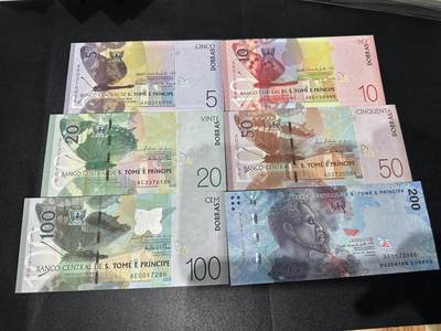 《外钞收藏家》第五百九十期（欧洲强钞、港币、硬通货及丰富裸币大拍场）（本平台长期征集拍品、欢迎藏友们联系合作） - 圣多美和普林西比5-200面额额 六张一起 全新UNC 全部是靓号尾86