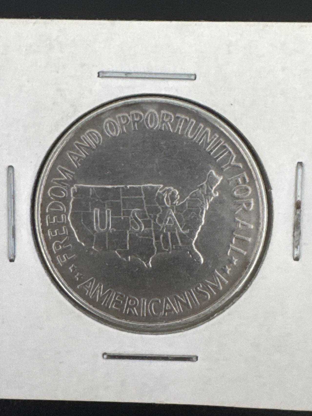 ❤️【币观天下】❤️ 第333期钱币拍卖- 2025.12.5周五晚上6点半场-长期征集拍品 美国1952年地图半圆银币