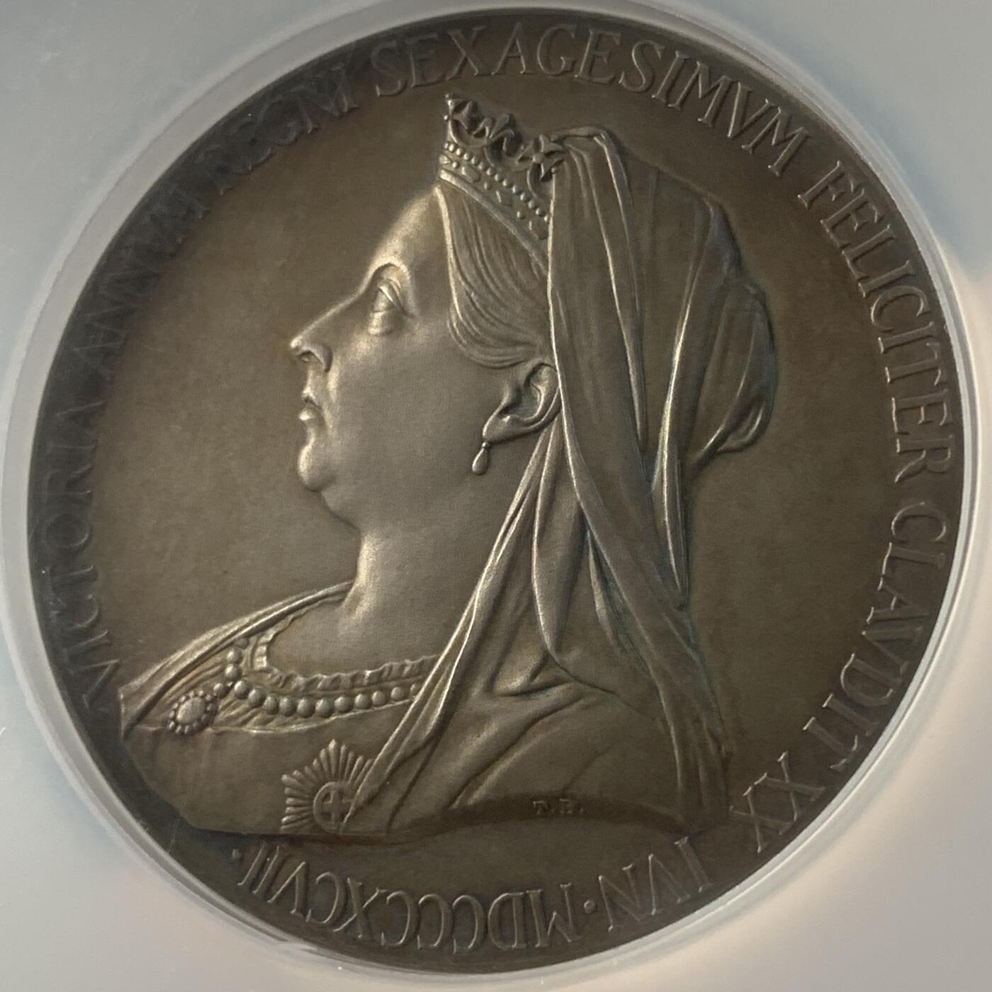 掌中浮雕-藏着的欧洲第044场