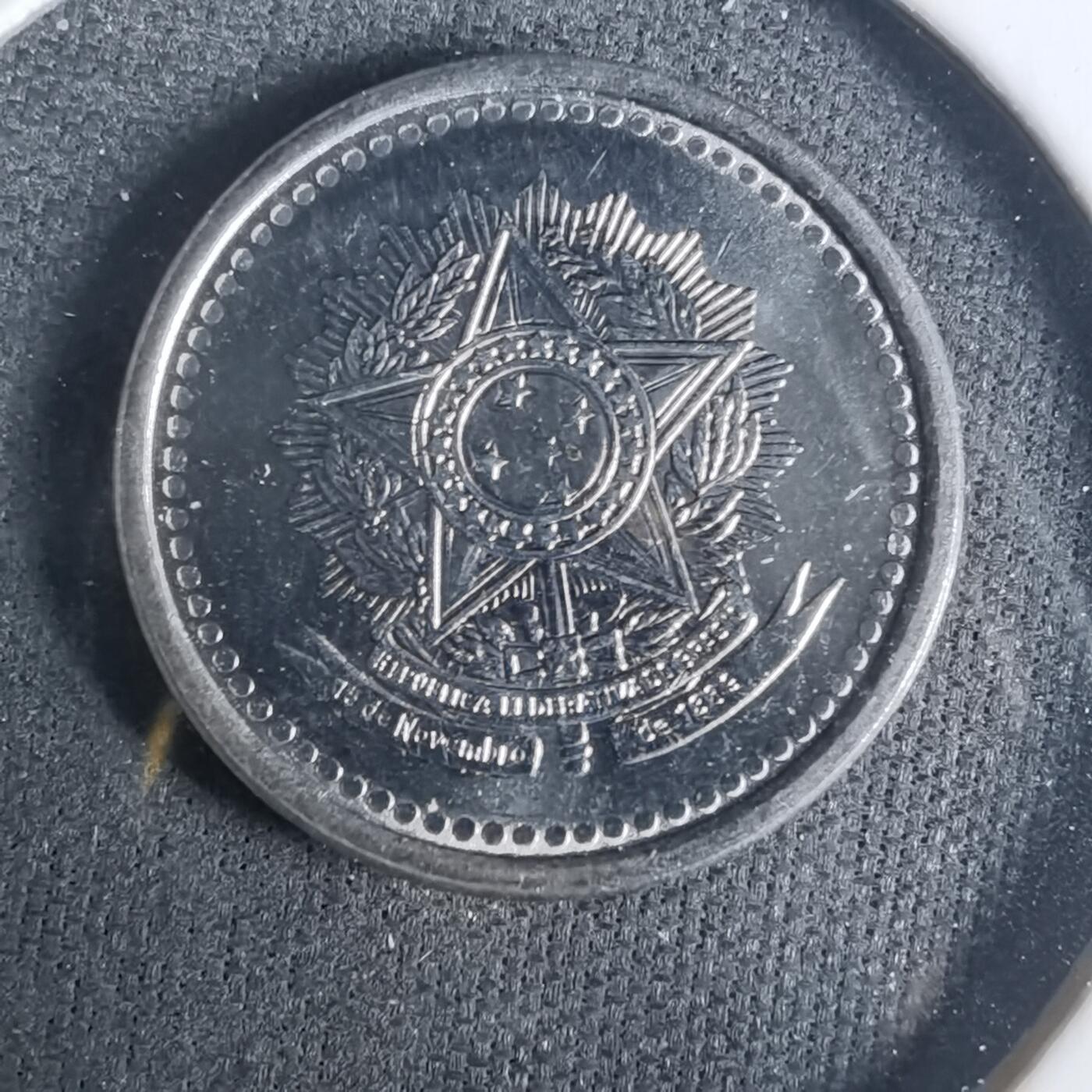 沼泽如烟--第919场 巴西1985年100克鲁塞罗