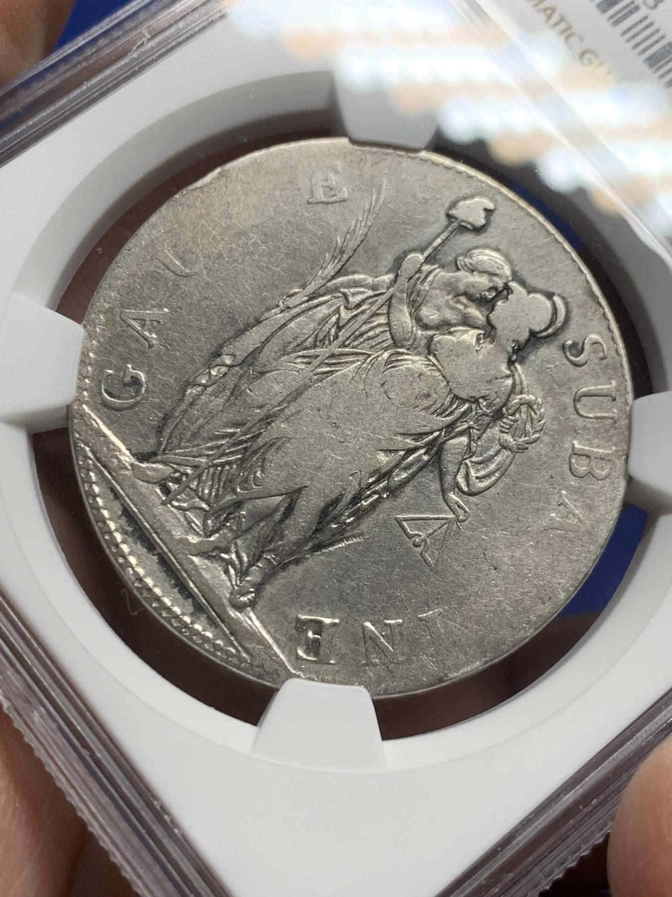 《竞宝斋》第444场 周日，周一，2场连拍 （全场包邮） NGC FD 意大利皮埃蒙特共和国（阿尔卑斯共和国） 共和9年（1800年）5法郎银币 拿破仑1799年在北意大利建立的国家 细节不错 感觉可以冲VF 这枚只发行两个年份 1800铸造量仅46740枚 发行量几乎是1801年的1/3不到 稀缺品种