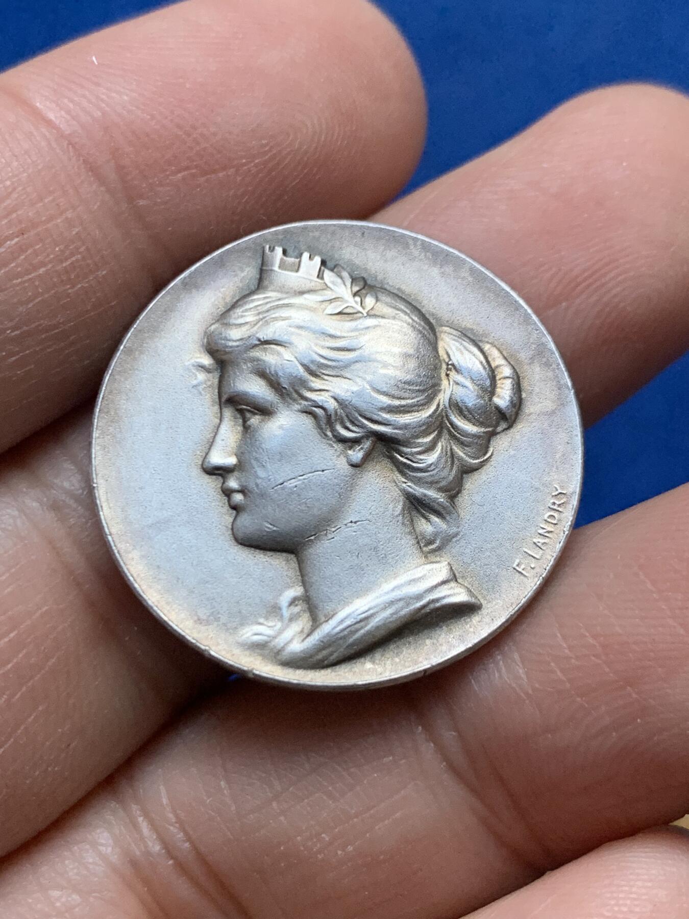 《竞宝斋》第444场 周日，周一，2场连拍 （全场包邮） 瑞士1898年射击节小银章，苏黎世美女雄狮，26.2MM，8.7克，R1777