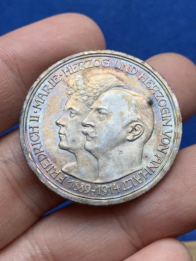 《竞宝斋》第444场 周日，周一，2场连拍 （全场包邮） - 德国 1914年 安哈特德绍 3马克银币 包浆带彩 光度也不错 细节见图