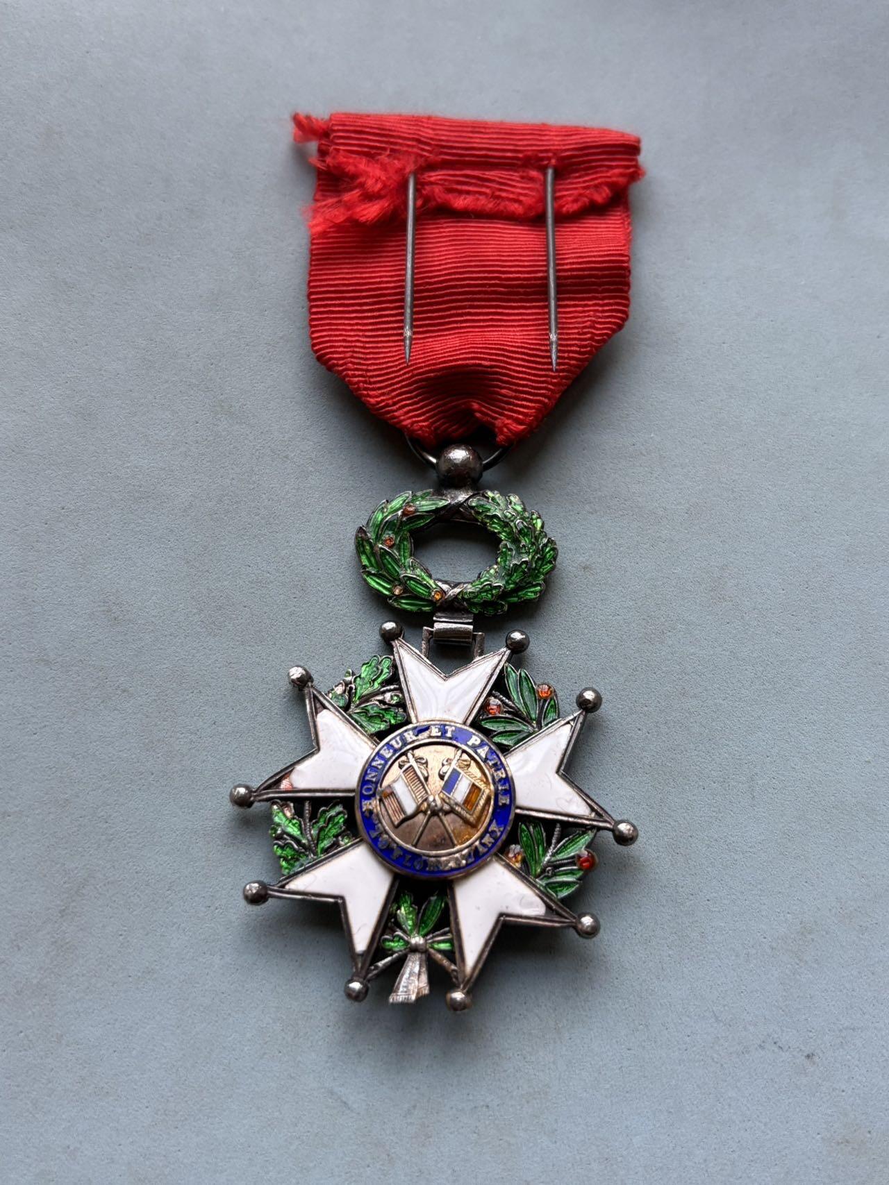 盛世勋华——号角文化勋章邮票专场拍卖第291期 法国骑士级荣誉军团勋章 珠宝商宽边版 银制带银标