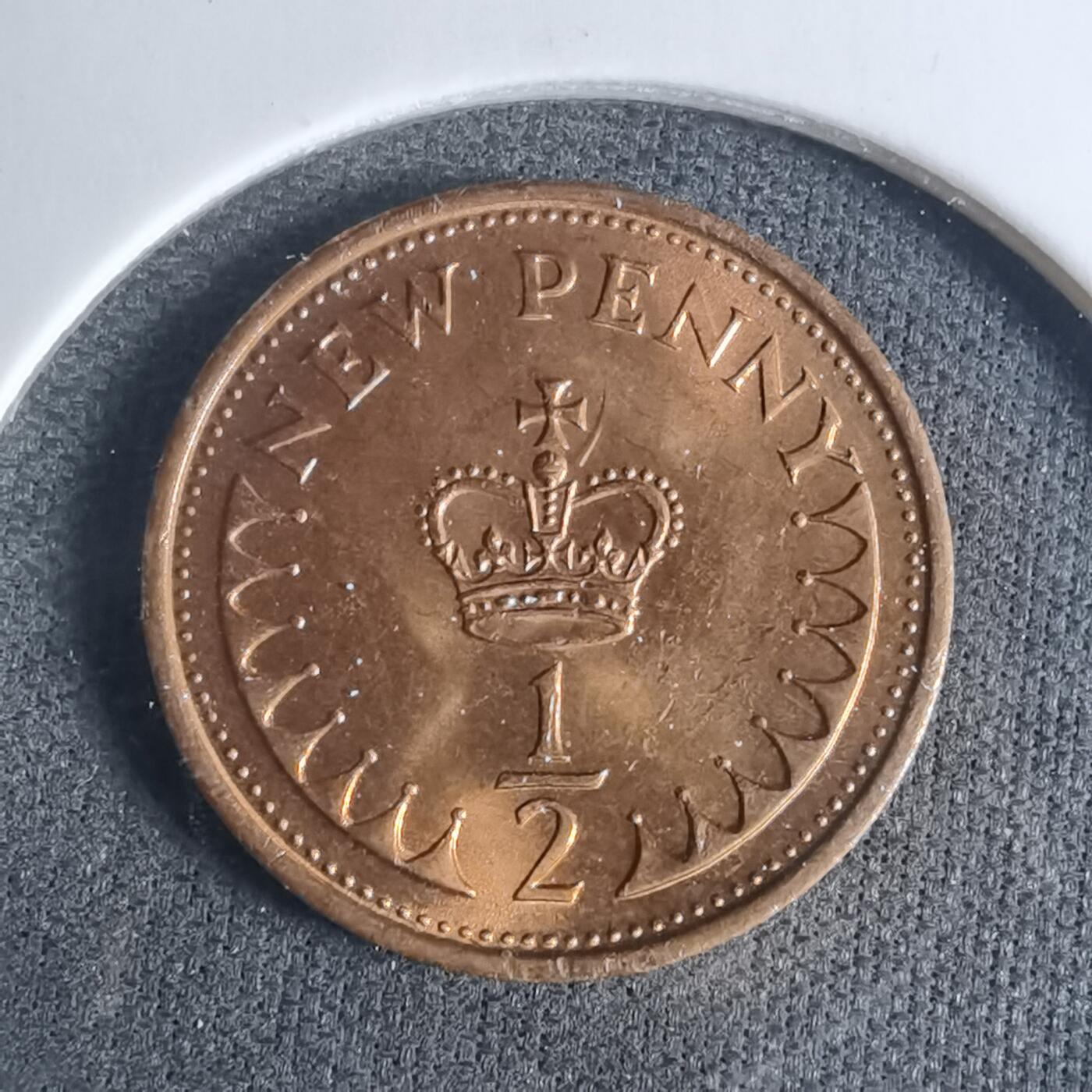 沼泽如烟--第919场 英国1981年半便士