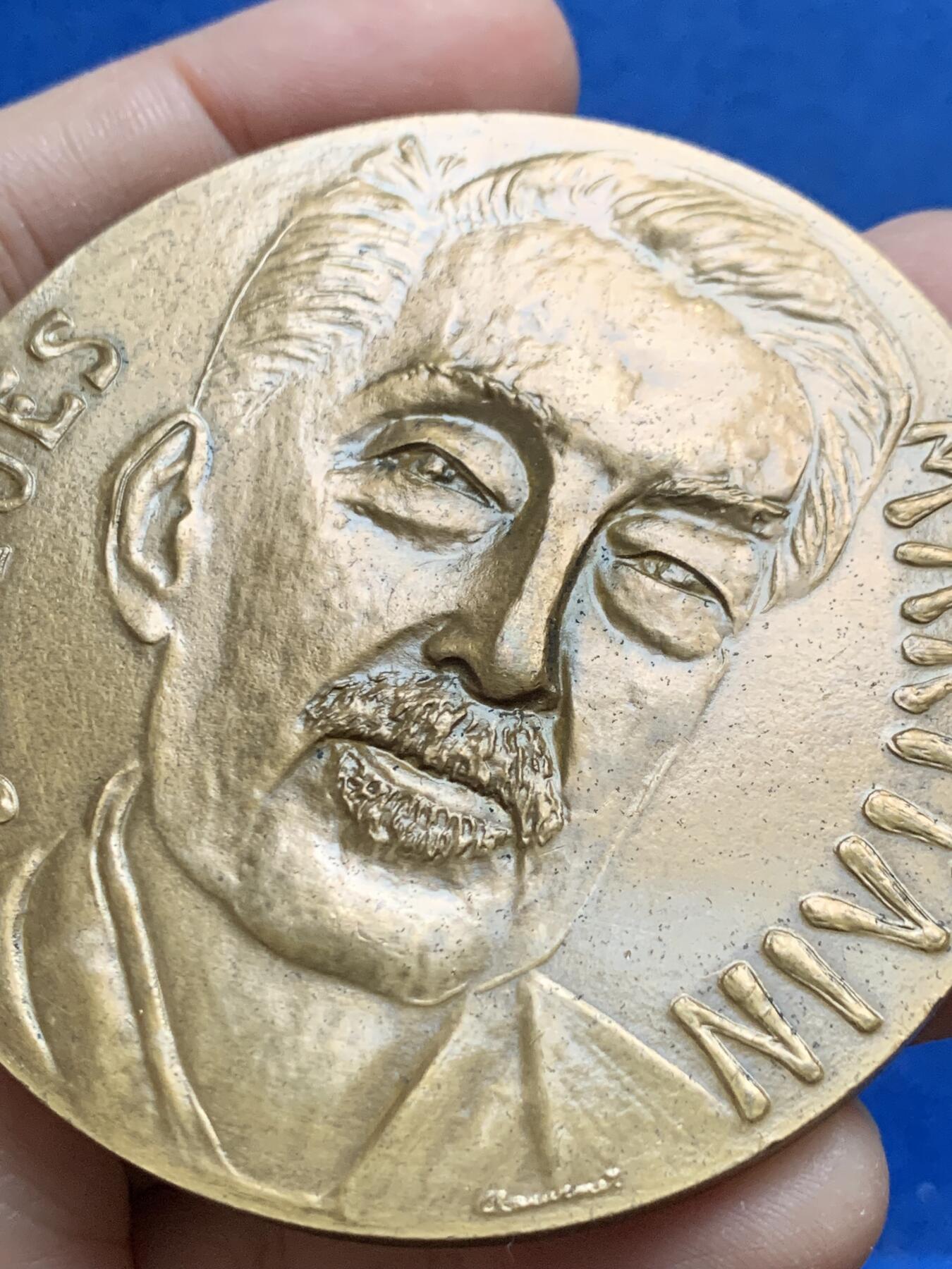 《竞宝斋》第444场 周日，周一，2场连拍 （全场包邮） 法国天主教哲学家雅克·马里旦纪念章 137.5克 67.5mm 1966 丰饶角铜标