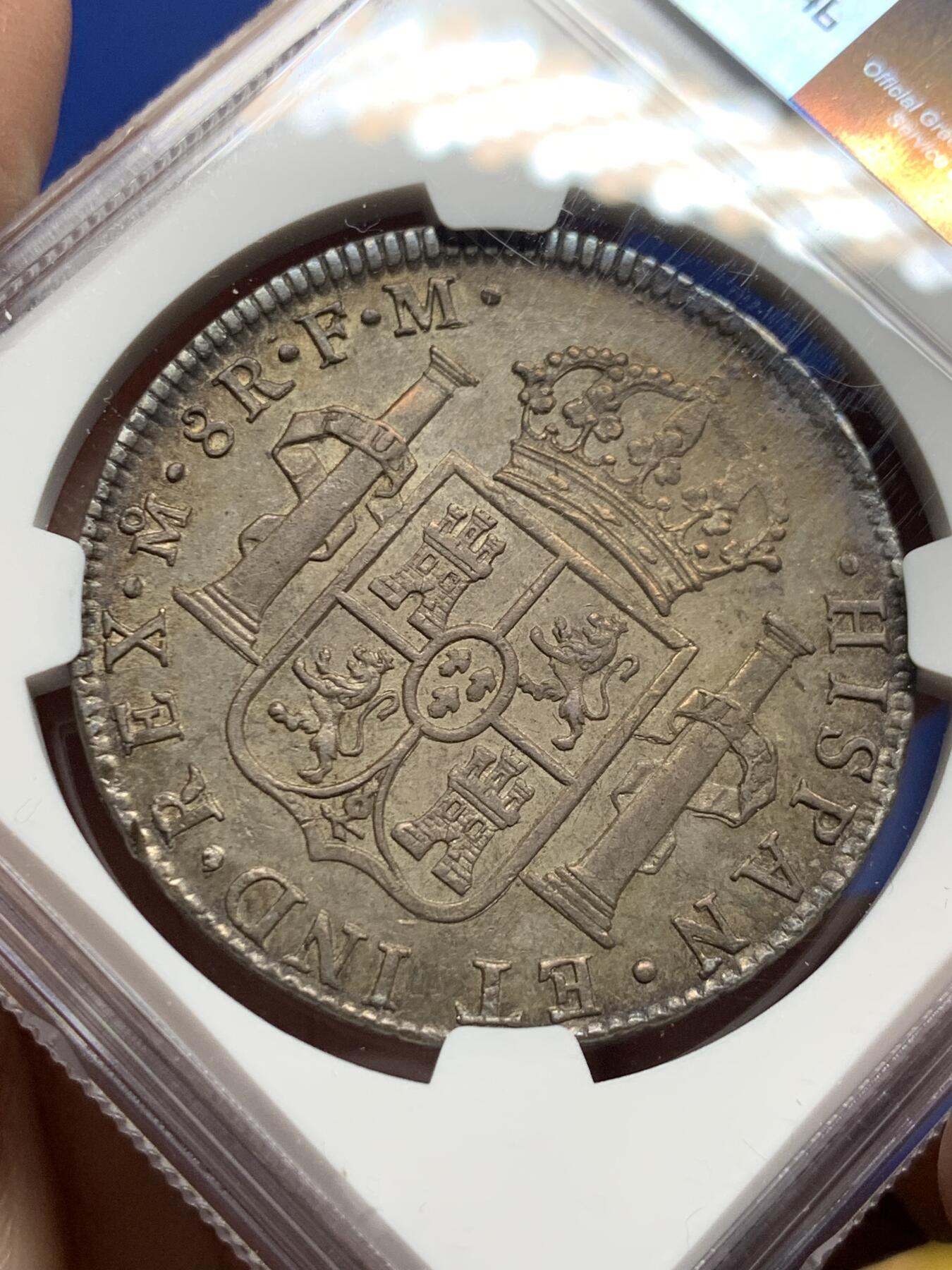 《竞宝斋》第444场 周日，周一，2场连拍 （全场包邮） NGC UNCD 墨西哥 1800年 卡洛斯四世 8里亚尔大银币 酱彩老包浆 币面压力十足 全深打 细节好