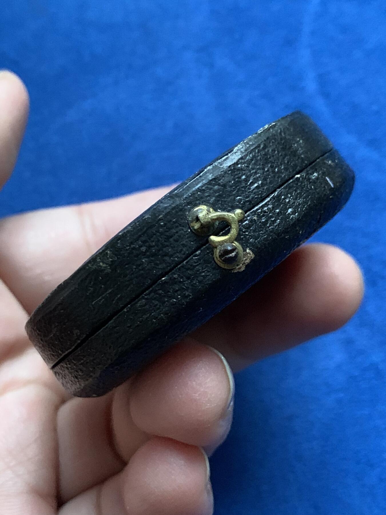 《竞宝斋》第444场 周日，周一，2场连拍 （全场包邮） 西班牙十九世纪 吉普斯夸省畜牧与农产品博览会纪念铜章 51.25克 47mm 带原盒 双面超高浮雕 好品