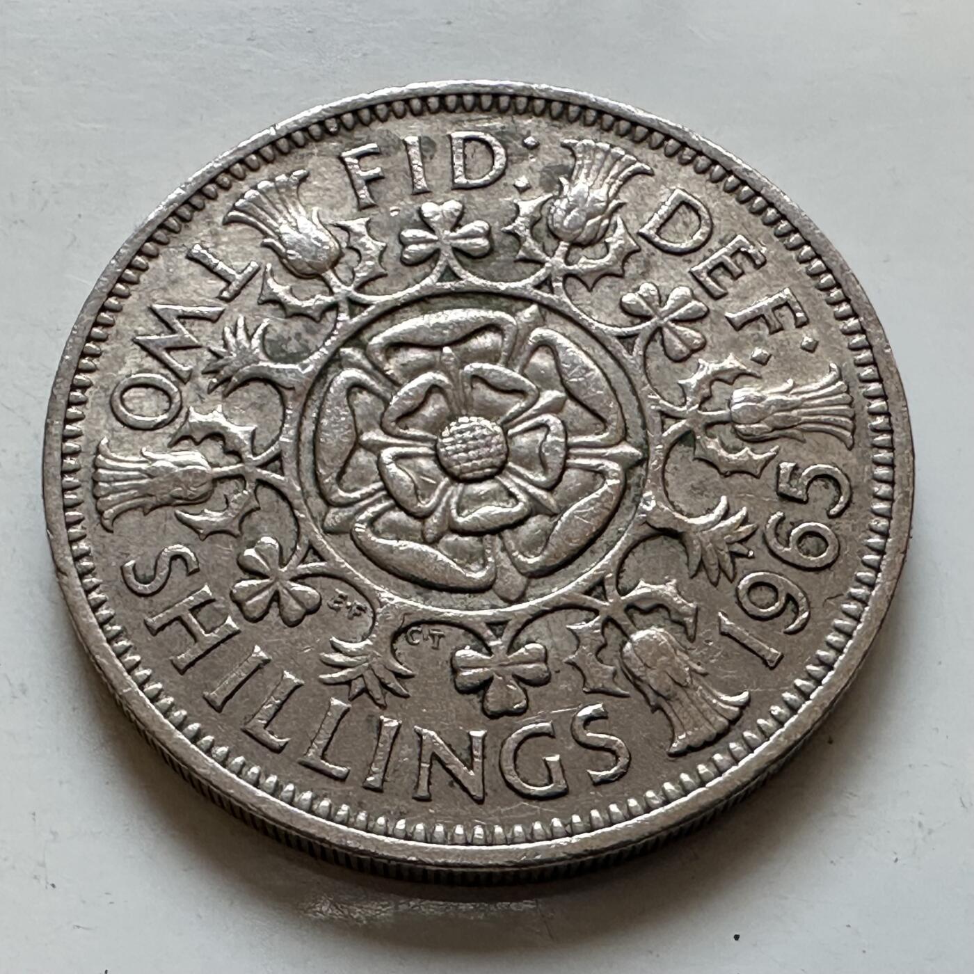 🌹外币初藏🌹🐯2025年第135场  每周二四六晚8️⃣点 接代拍 英国1965年两先令