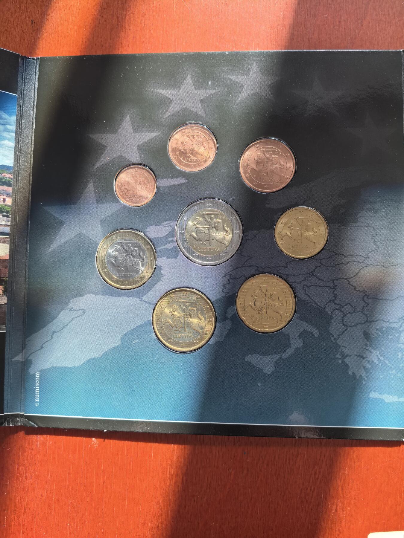 长老汇蛇年精选第七十八场拍卖 立陶宛欧元套币8枚套，卡装
