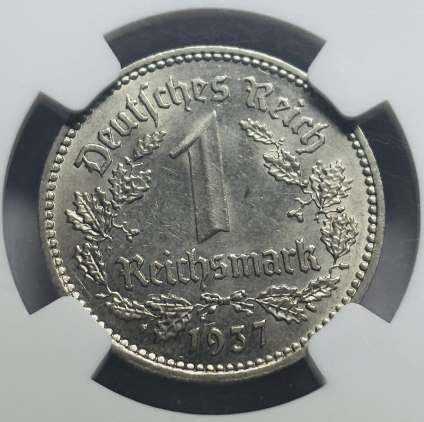 文馨钱币收藏第 283 场，【大雪鉴珍，寒英缀金】金银纪念币精品场，诚邀您的参与【长期接代拍品】 1937 年德国 1 马克镍币 A 版 NGC 评级 MS62 分，羽毛清晰可数，字口深俊，少见的好品，62 分实为低评状态