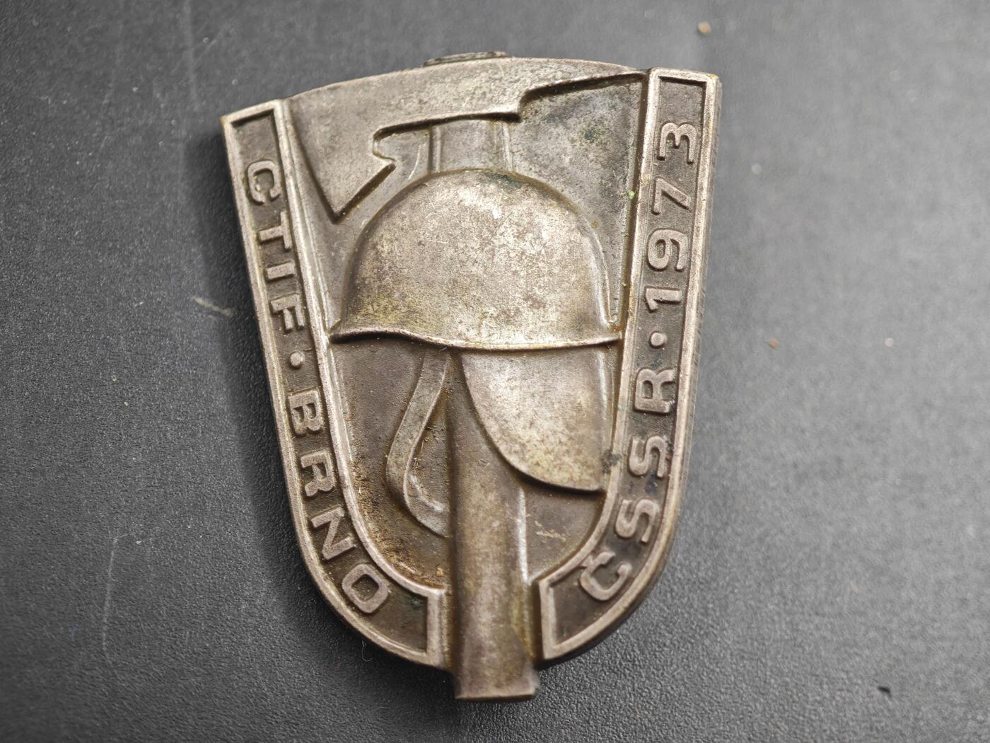 12月1日精品徽章专场 1973年捷克共和国消防技术展纪念章