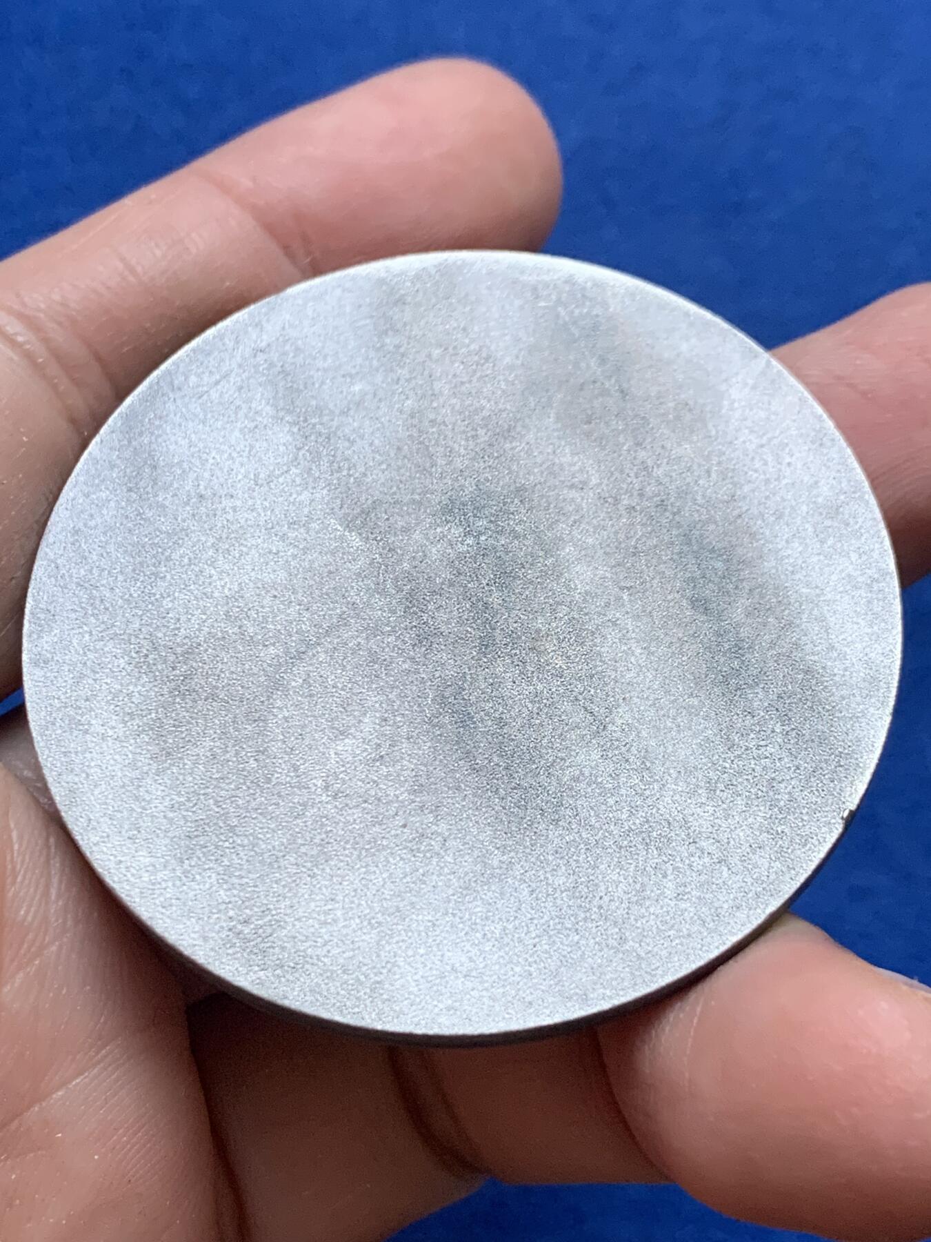 《竞宝斋》第444场 周日，周一，2场连拍 （全场包邮） 法国射击运动单面纪念章 直径50.3mm 重量54.6g