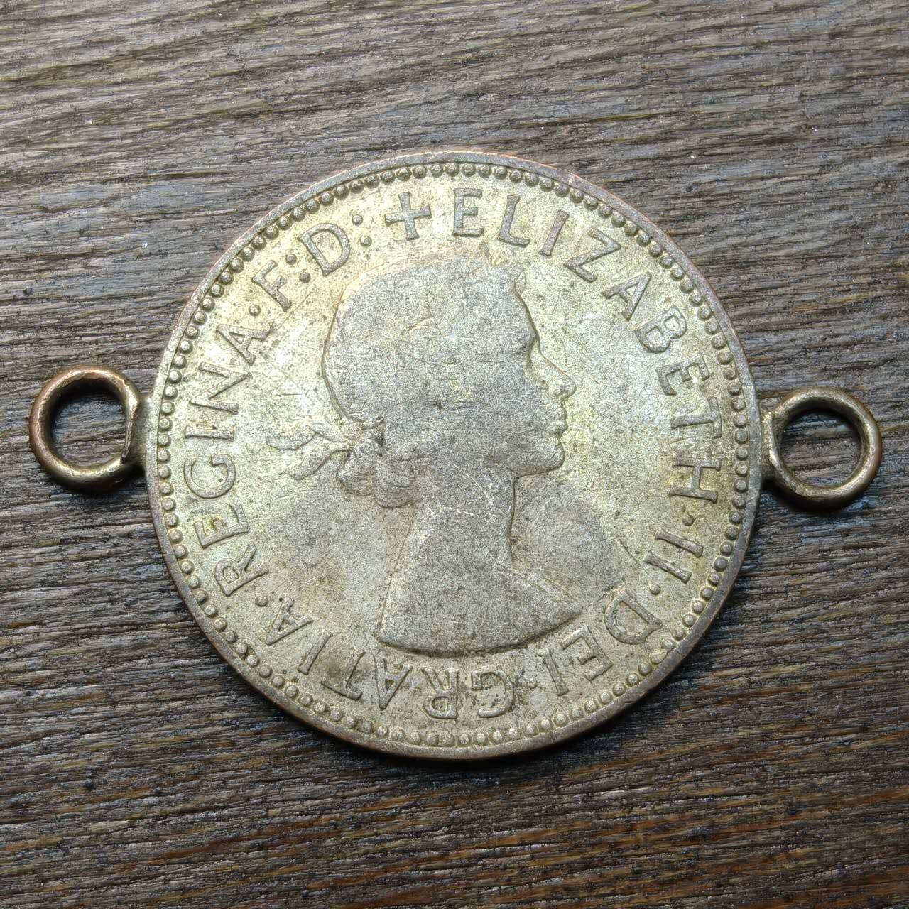 【铜匠收藏】★第134场★散币场，无佣金，30包邮。不满30元，支付5元运费。《接受代拍 代送NGC评级》 英国 1954年 半便士 （焊接两个挂环）