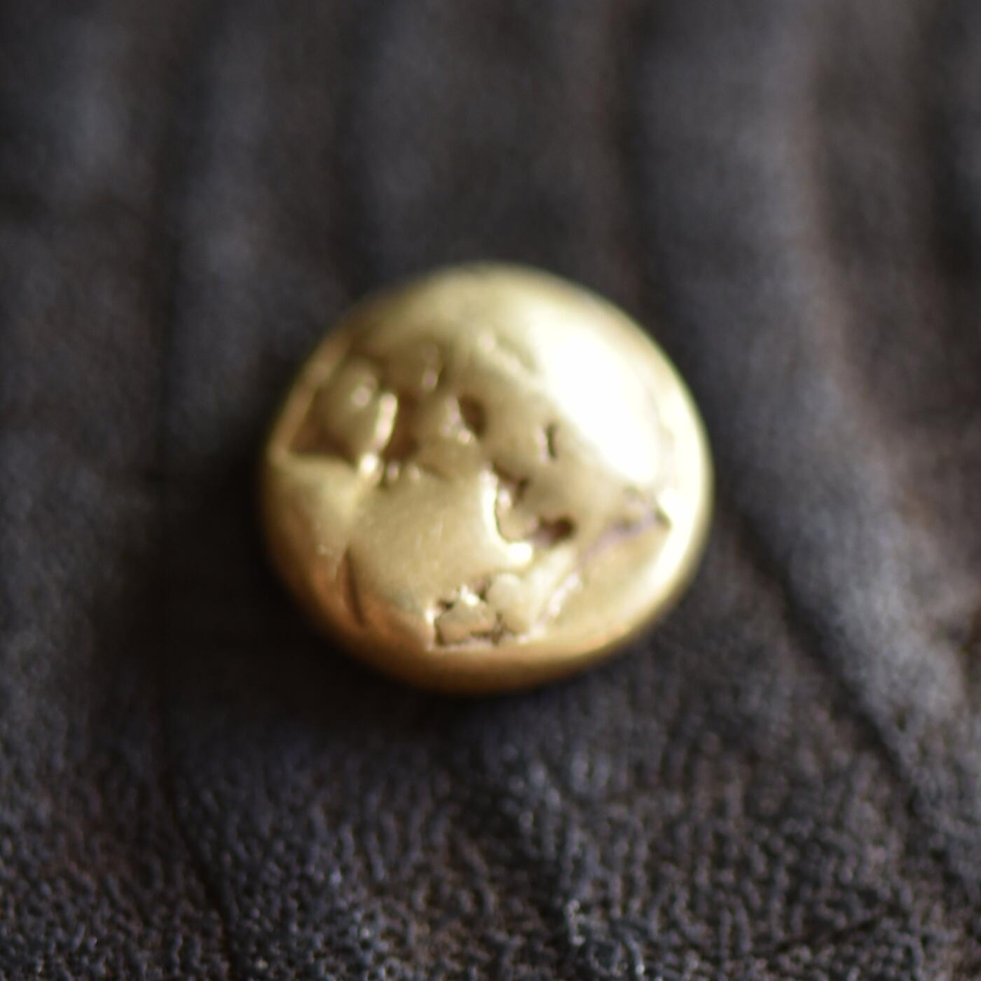 【良泉】【2025年最后一场】12月18日晚19.30点开拍！188组【直播场】西方古代钱币、丝路杂项、印章！ 【藏家出品A】公元前454-428/7年【古希腊】蕾丝岛，英雄阿克泰翁/美杜莎（戈尔贡）琥珀金 金币，适合做镶嵌，2.44克