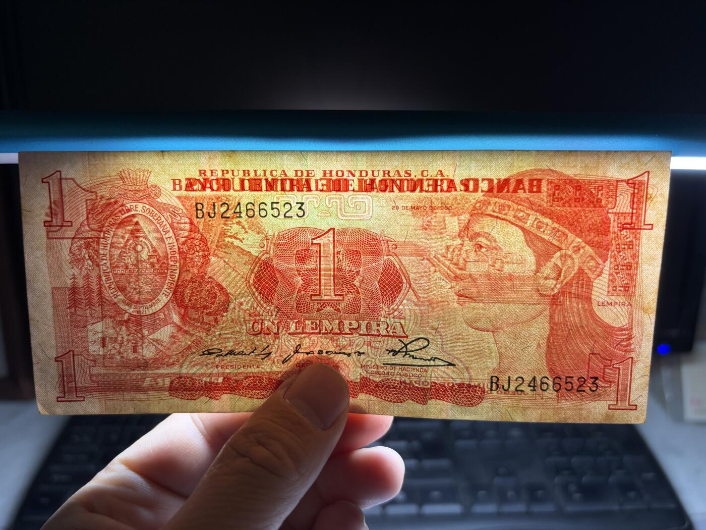 2025年集古藏今外币拍卖第十期-第10场—（总第290拍-纸币专场），本期拍完结算一次，发货时间2-3天，休息几天后继续新的一期拍卖。 1980年洪都拉斯1伦皮拉