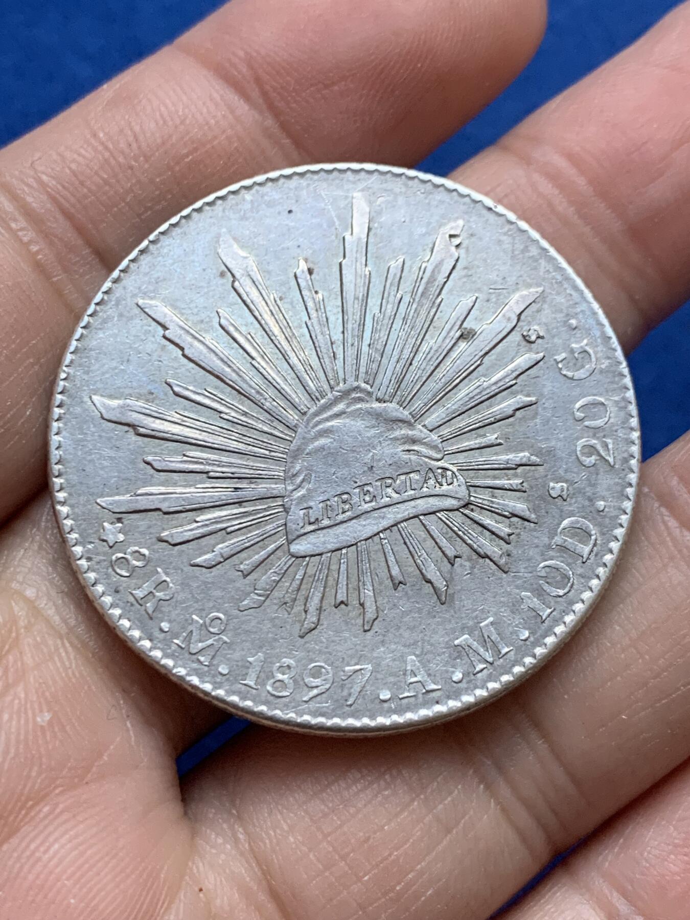 《竞宝斋》第444场 周日，周一，2场连拍 （全场包邮） 墨西哥1897 MO AM版 8R鹰洋银币 背鹰清晰 细节见图