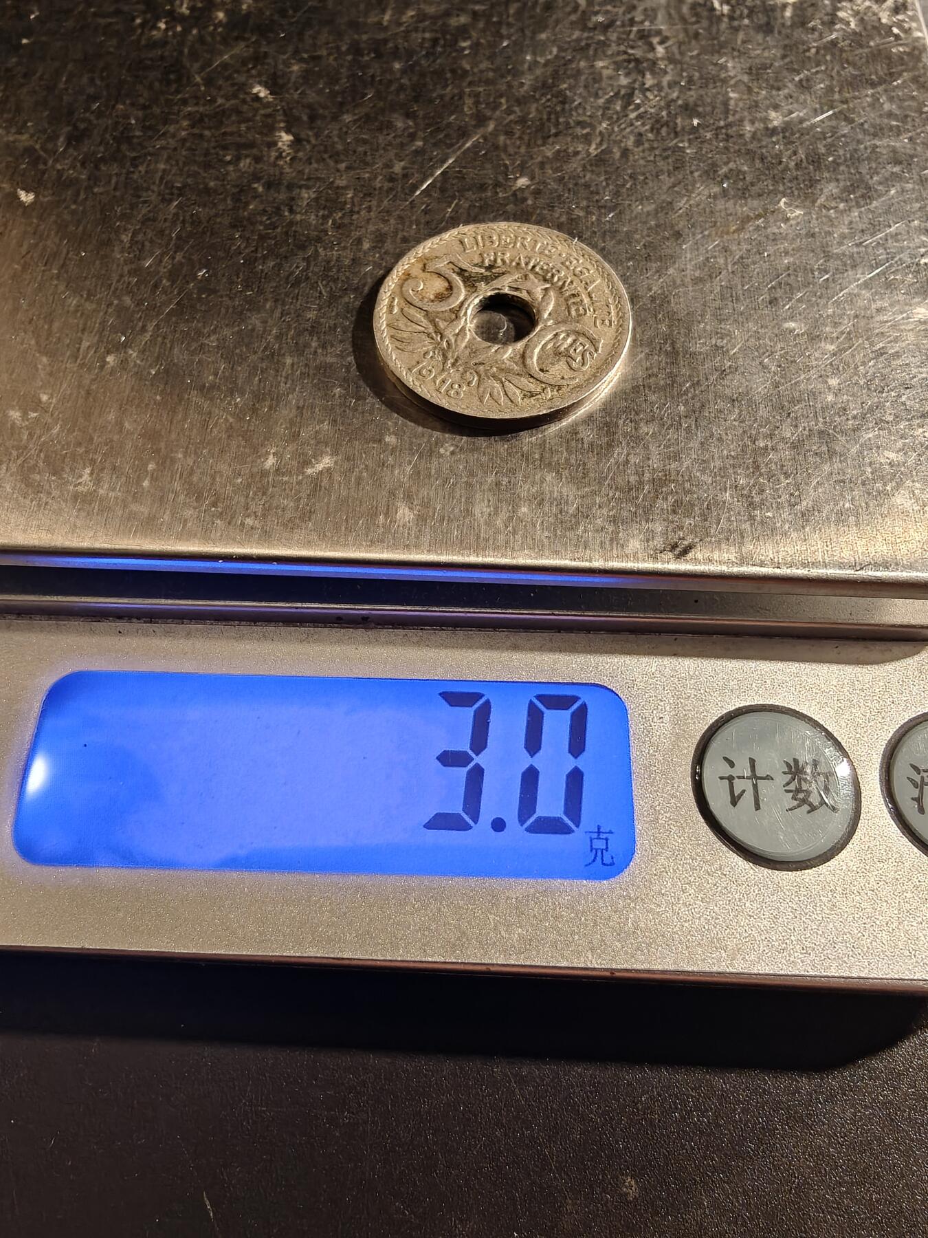 老王徽章第167期 法国25 生丁硬币.      直径19mm.    重量3g