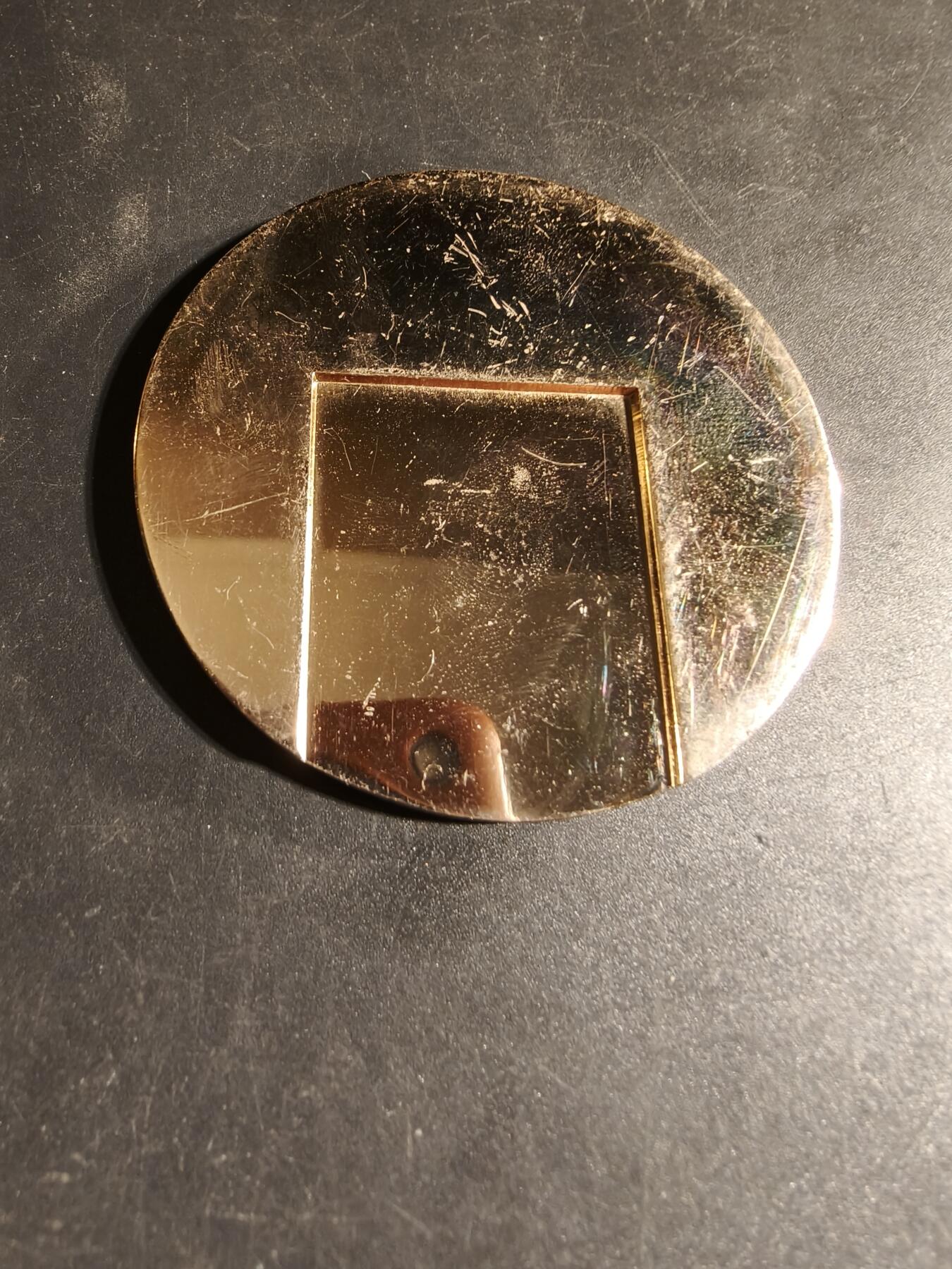 老王徽章第167期 匈牙利GOLID汽车制造商纪念章     直径64mm.    重量73.4g