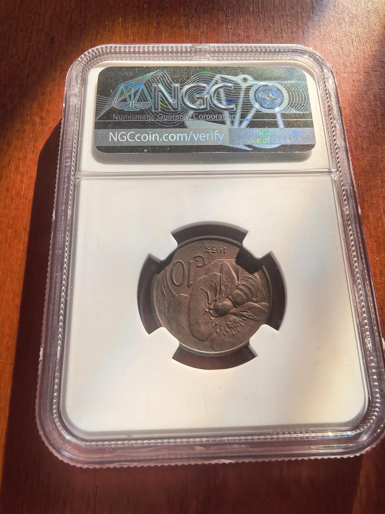 长老汇蛇年精选第七十八场拍卖 1933R 意大利伊曼纽尔三世蜜蜂10分铜币，NGC MS61BN，更高4枚