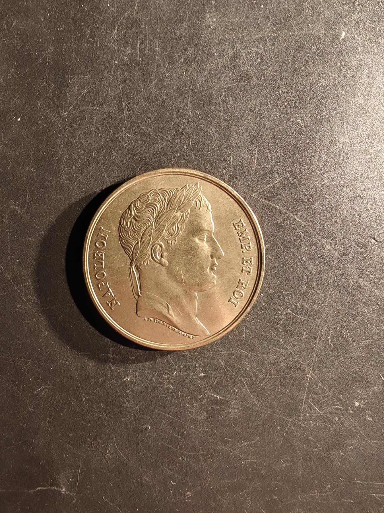 老王徽章第167期 法国拿破仑1804加冕纪念章     直径40mm.    重量31.4g