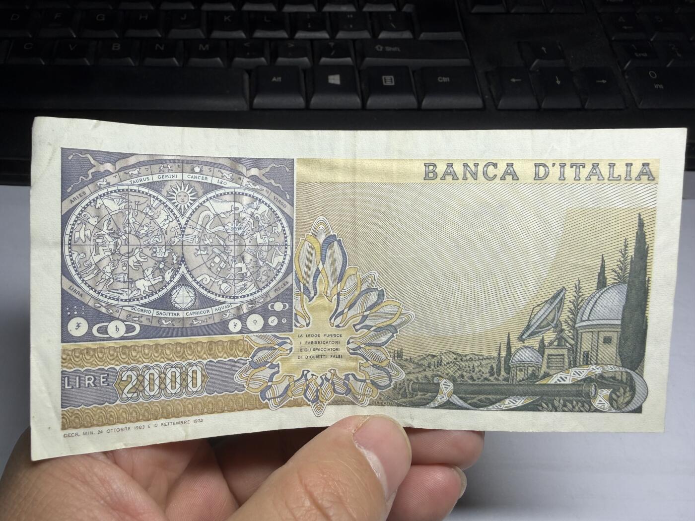 2025年集古藏今外币拍卖第十期-第10场—（总第290拍-纸币专场），本期拍完结算一次，发货时间2-3天，休息几天后继续新的一期拍卖。 1973年意大利2000里拉