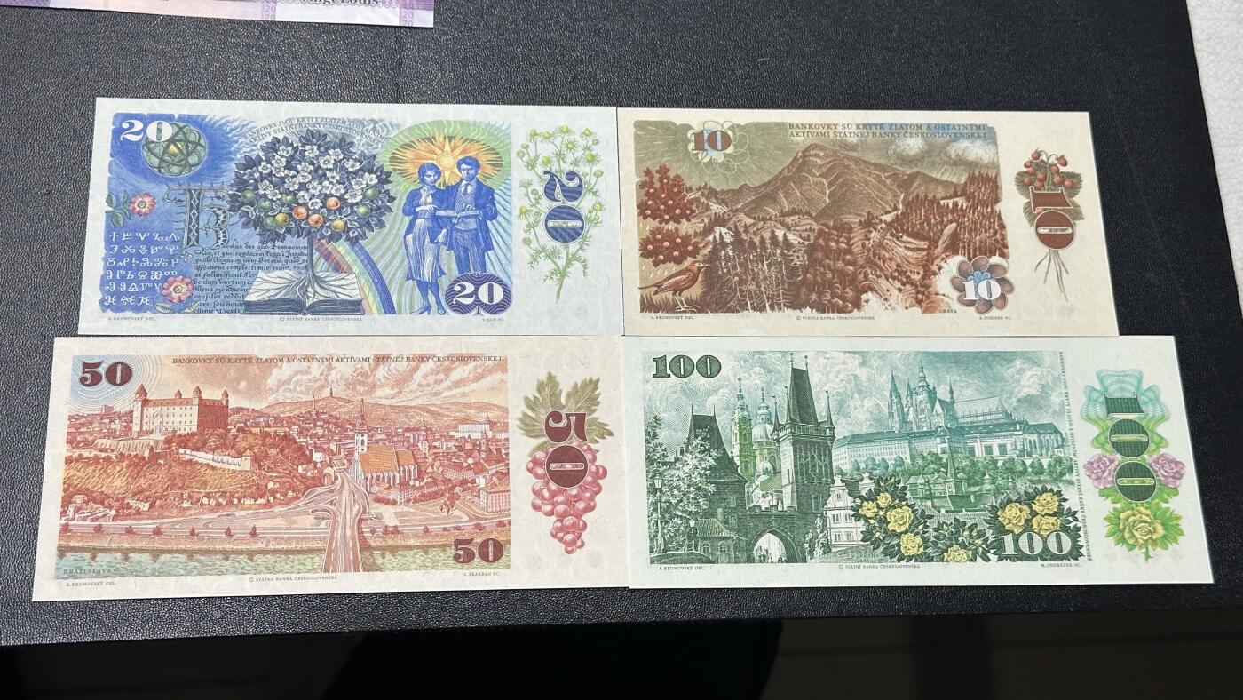 《外钞收藏家》第五百九十期（欧洲强钞、港币、硬通货及丰富裸币大拍场）（本平台长期征集拍品、欢迎藏友们联系合作） 捷克斯洛伐克10、20、50、100克朗 4张一起 全新UNC 全部是靓号尾7