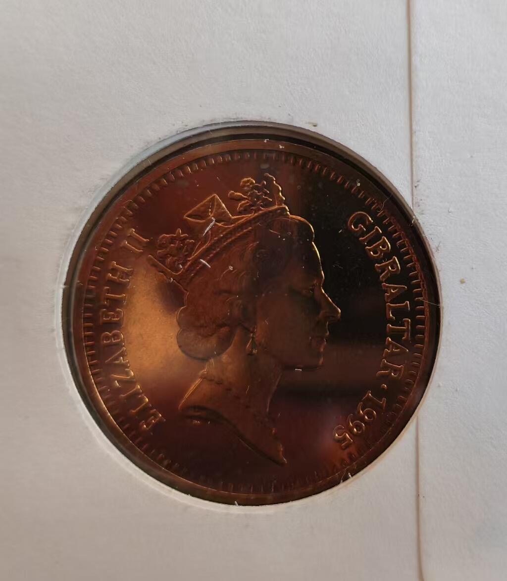 ❤️【币观天下】❤️ 第333期钱币拍卖- 2025.12.5周五晚上6点半场-长期征集拍品 直布罗陀1995年五镑 VE DAY邮币封