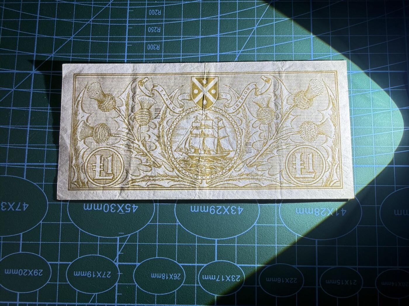 【炜奕收藏】，第五十二期 1967年苏格兰银行1镑，品相如图