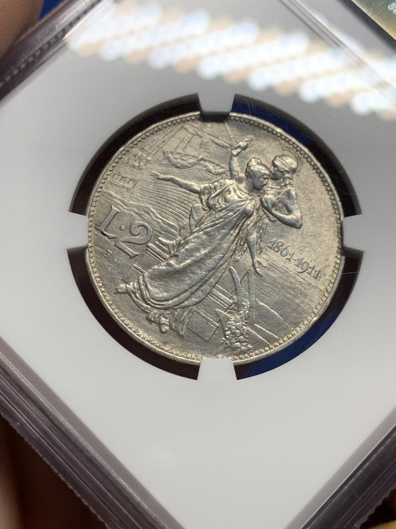 《竞宝斋》第444场 周日，周一，2场连拍 （全场包邮） NGC UNCD 意大利 1911年 2里拉建国纪念银币 经典品种 细节不错