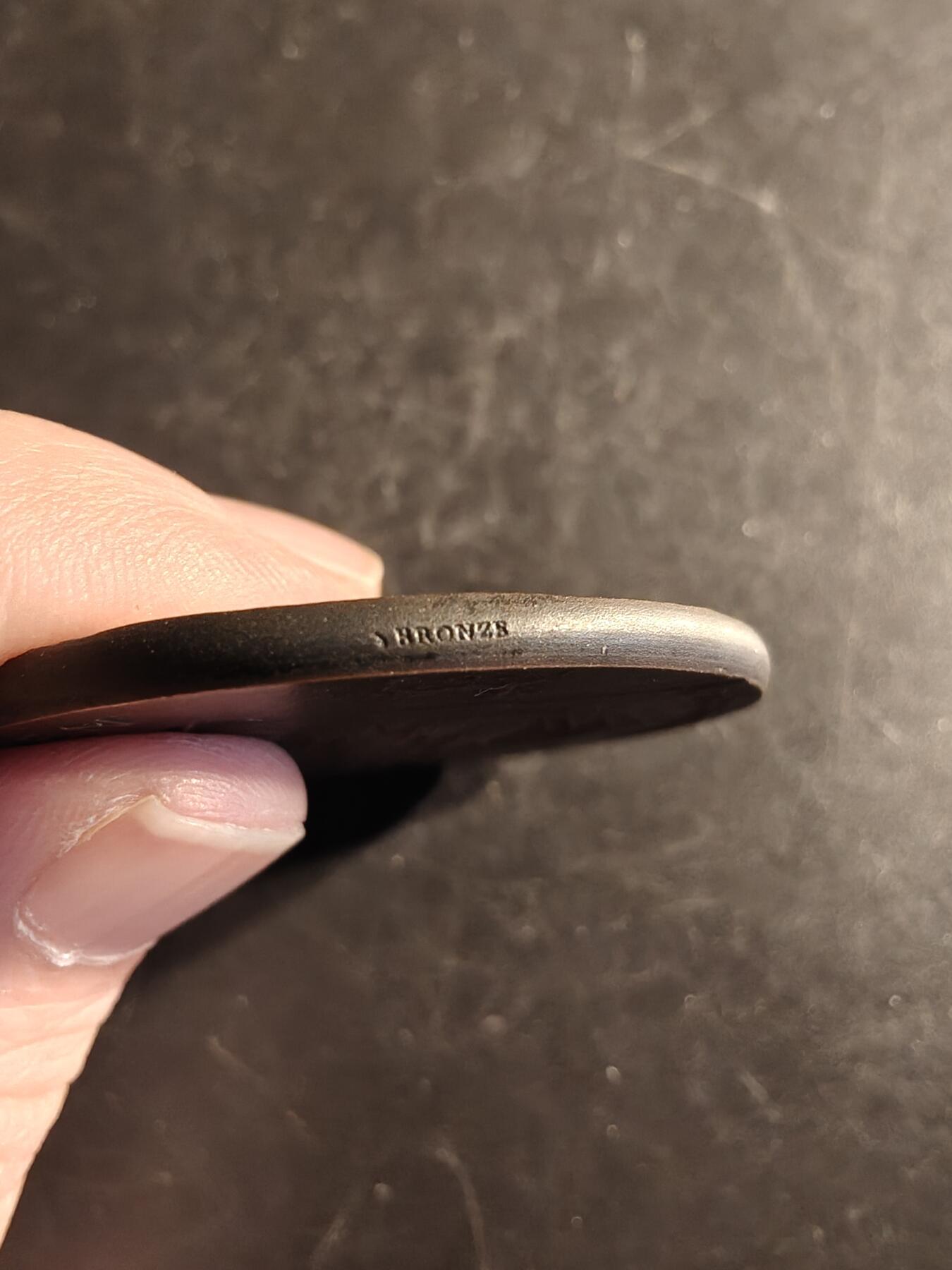 老王徽章第167期 法国鲁昂商务部大铜章     直径41mm.    重量35.5g